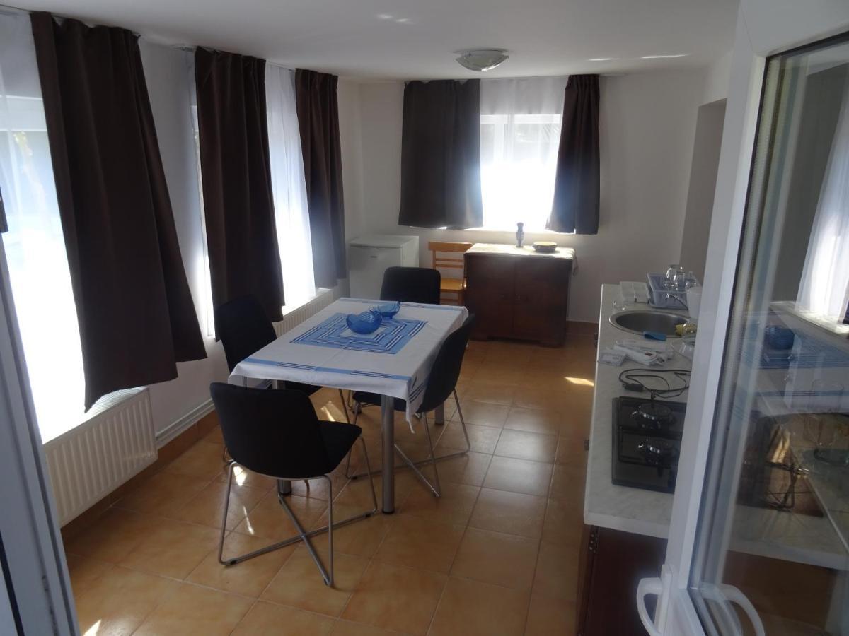קסטב Apartman Marija מראה חיצוני תמונה